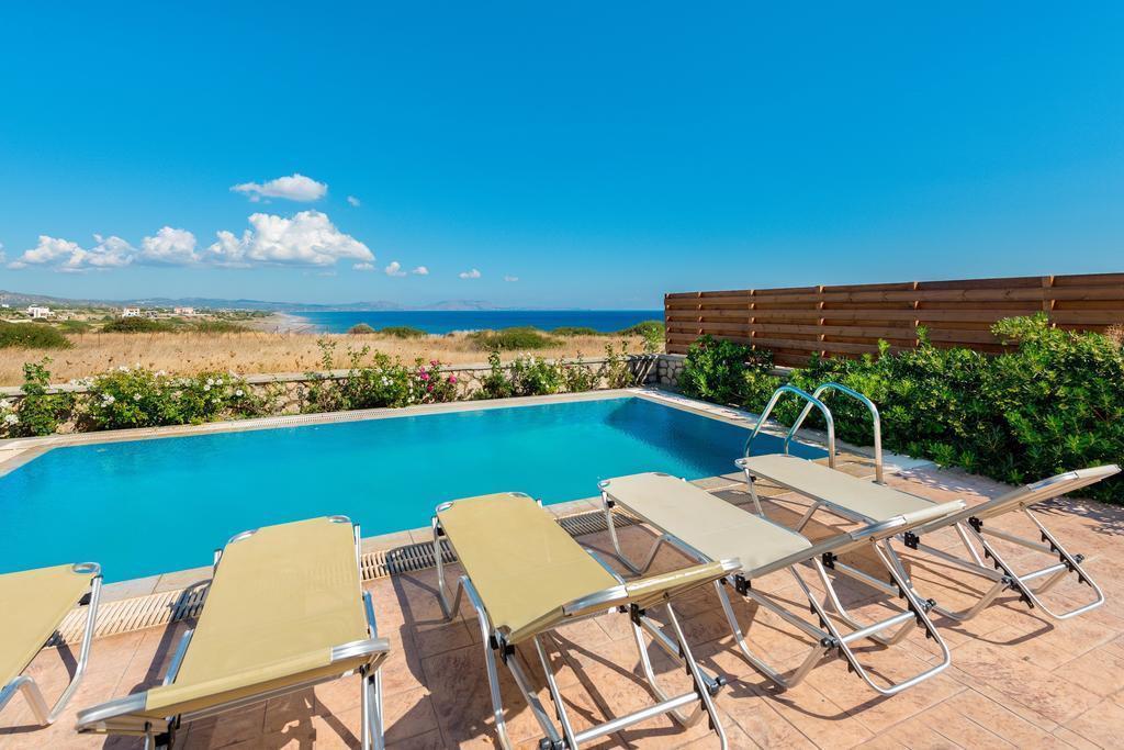 Olga Luxury Beach Front Villas Lakhaniá Zimmer foto
