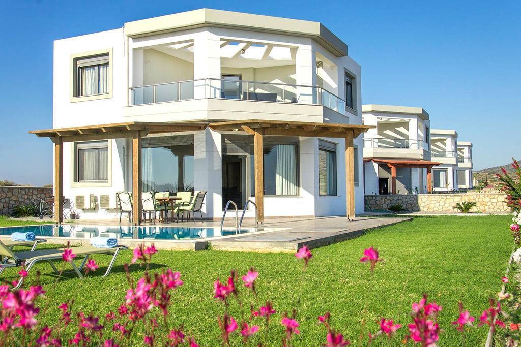 Olga Luxury Beach Front Villas Lakhaniá Exterior foto