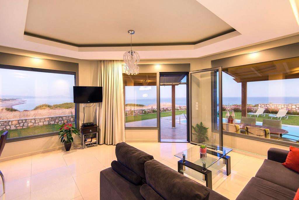 Olga Luxury Beach Front Villas Lakhaniá Exterior foto